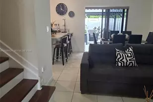 10963 W 32nd Ln, Hialeah, FL 33018 - Photo 5
