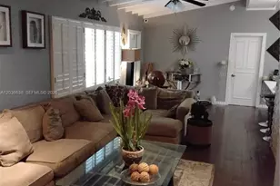 911 W Country Club Cir, Plantation, FL 33317 - Photo 7