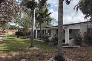 911 W Country Club Cir, Plantation, FL 33317 - Photo 3
