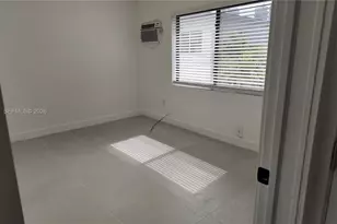 550 SW 10th St, Miami, FL 33130 - Photo 11