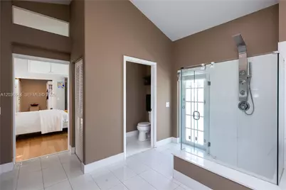 1171 Laguna Springs Dr, Weston, FL 33326 - Photo 25