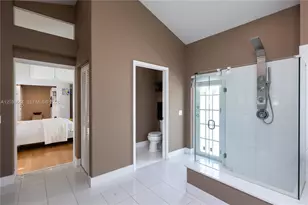 1171 Laguna Springs Dr, Weston, FL 33326 - Photo 25