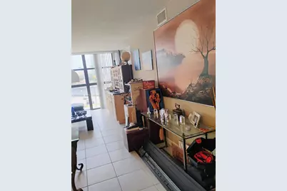 200 Leslie Dr #324, Hallandale Beach, FL 33009 - Photo 5