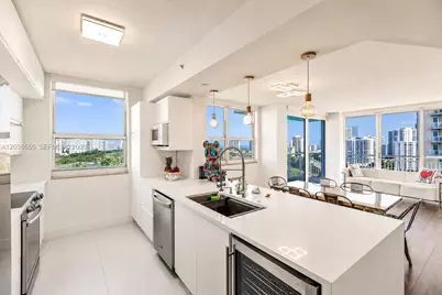 19501 W Country Club Dr #1903, Aventura, FL 33180 - Photo 5