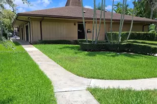 10425 SW 112th Ave, Miami, FL 33176 - Photo 3