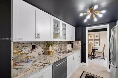 1000 Quayside Ter #411, Miami, FL 33138 - Photo 19