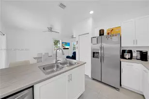 2632 SE 11th Ct, Homestead, FL 33035 - Photo 15