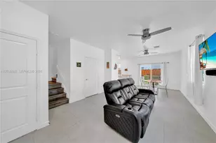 2632 SE 11th Ct, Homestead, FL 33035 - Photo 7