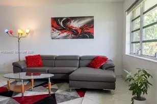 1530 NE 191st St, Miami, FL 33179 - Photo 5