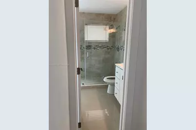 2025 SW 84th Ct, Miami, FL 33155 - Photo 9