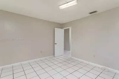 6331 Pierce St #1, Hollywood, FL 33024 - Photo 13
