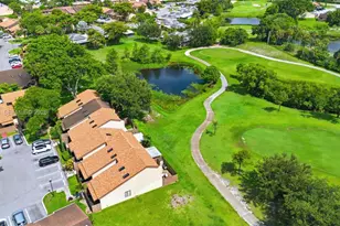 2152 SW 81st Way, Davie, FL 33324 - Photo 15