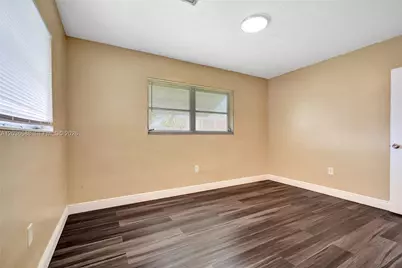 7953 Panama St, Miramar, FL 33023 - Photo 9