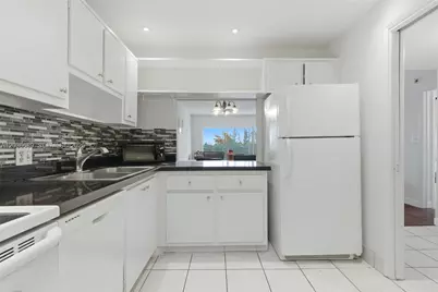3200 N Palm Aire Dr #501, Pompano Beach, FL 33069 - Photo 9