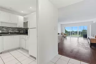 3200 N Palm Aire Dr, Pompano Beach, FL 33069 - Photo 7