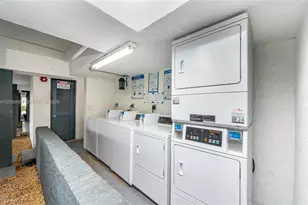 444 SW 27th Ave, Miami, FL 33135 - Photo 15