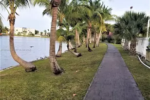 14201 N Kendall Dr, Miami, FL 33186 - Photo 27