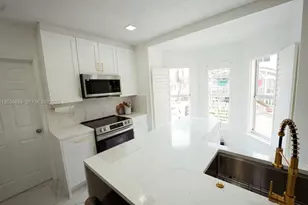1935 NE 35th Ave, Homestead, FL 33033 - Photo 19