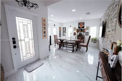 1935 NE 35th Ave, Homestead, FL 33033 - Photo 3