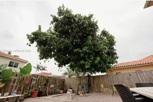 1935 NE 35th Ave, Homestead, FL 33033 - Photo 25