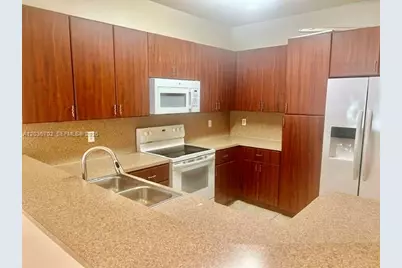 568 NE 35th Ave, Homestead, FL 33033 - Photo 7