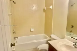 568 NE 35th Ave, Homestead, FL 33033 - Photo 21