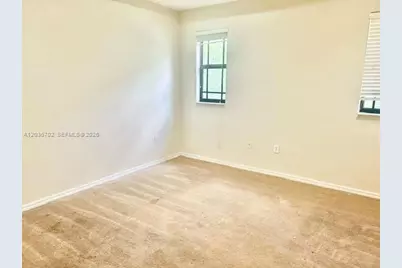 568 NE 35th Ave, Homestead, FL 33033 - Photo 17
