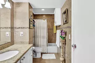 3483 SW 52nd Ave, Pembroke Park, FL 33023 - Photo 27