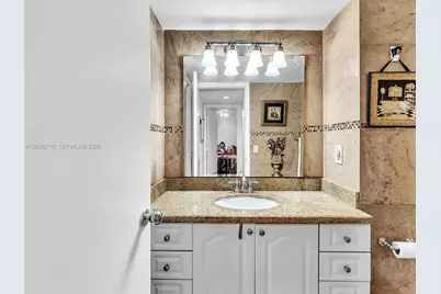 3483 SW 52nd Ave, Pembroke Park, FL 33023 - Photo 23
