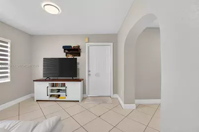 15398 Garfield Dr, Homestead, FL 33033 - Photo 13