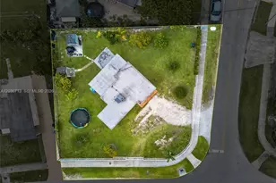 15398 Garfield Dr, Homestead, FL 33033 - Photo 5