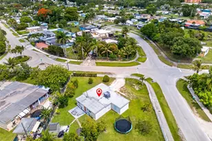 15398 Garfield Dr, Homestead, FL 33033 - Photo 7