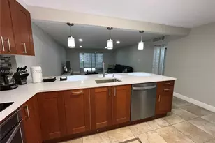 301 SE 3rd St, Dania Beach, FL 33004 - Photo 25