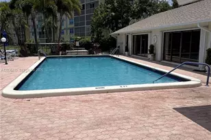 301 SE 3rd St, Dania Beach, FL 33004 - Photo 33