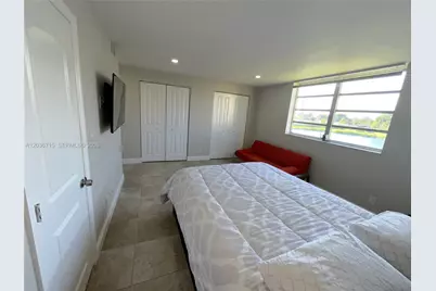 301 SE 3rd St #204, Dania Beach, FL 33004 - Photo 15