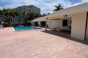 301 SE 3rd St, Dania Beach, FL 33004 - Photo 33