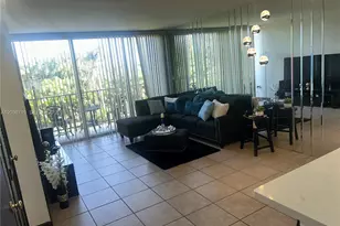 820 NW 87th Ave, Miami, FL 33172 - Photo 17