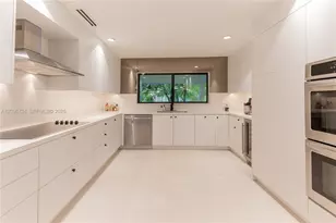 7300 SW 77th Ave, Miami, FL 33143 - Photo 15