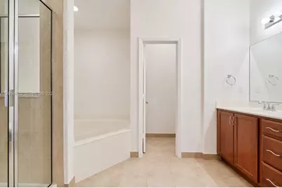 678 NE 33rd Ter, Homestead, FL 33033 - Photo 27