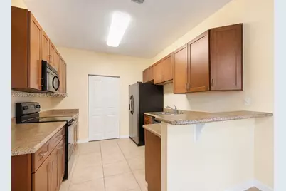 678 NE 33rd Ter, Homestead, FL 33033 - Photo 15