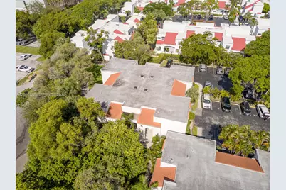 3578 Magellan Cir #232-3, Aventura, FL 33180 - Photo 3