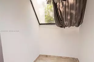 3578 Magellan Cir, Aventura, FL 33180 - Photo 17