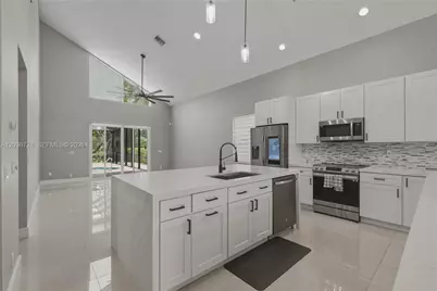 5285 NW 112th Ter #-, Coral Springs, FL 33076 - Photo 7