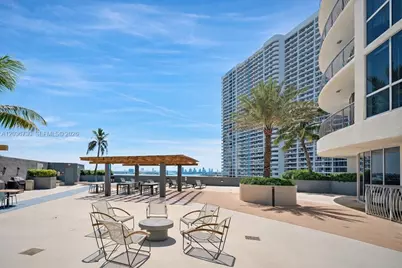 1750 N Bayshore Dr #3811, Miami, FL 33132 - Photo 17