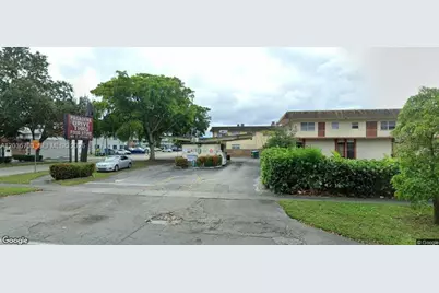 8100 Pasadena Blvd, Pembroke Pines, FL 33024 - Photo 1