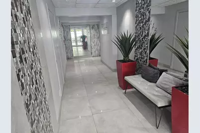 126 Golden Isles Dr #62A, Hallandale Beach, FL 33009 - Photo 19