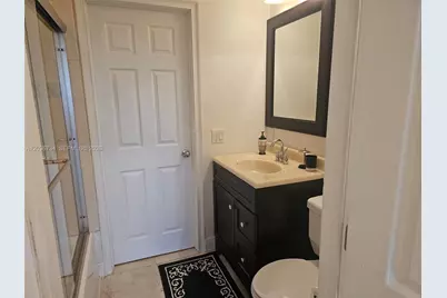 126 Golden Isles Dr #62A, Hallandale Beach, FL 33009 - Photo 15