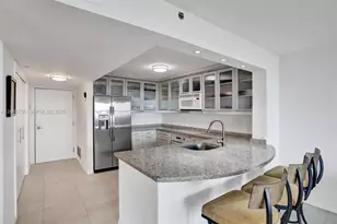 2555 Collins Ave, Miami Beach, FL 33140 - Photo 7
