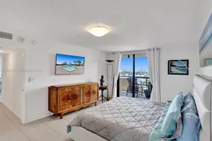 2555 Collins Ave, Miami Beach, FL 33140 - Photo 23