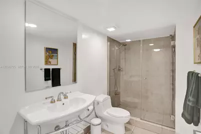 2555 Collins Ave #1508, Miami Beach, FL 33140 - Photo 21